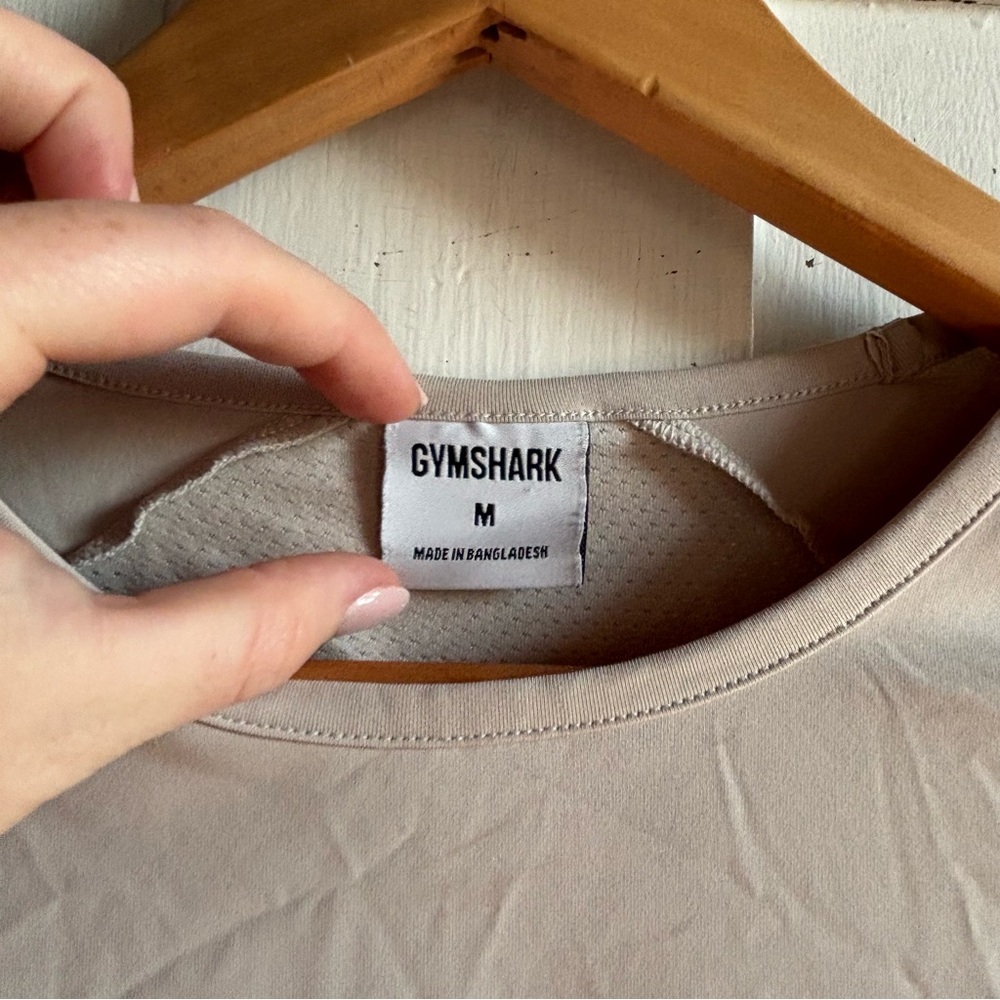 Gymshark Cropped Long Sleeve Workout Shirt - Picture 6 of 6